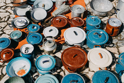 Old pots for sale in second hand market