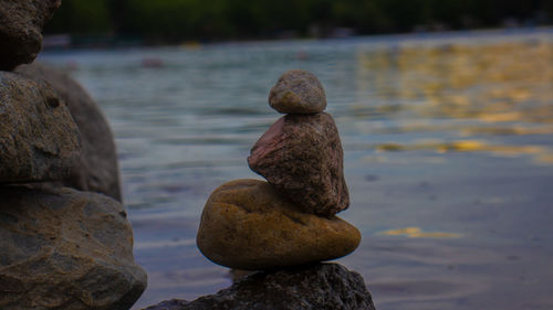 Stack of stones lakeside 