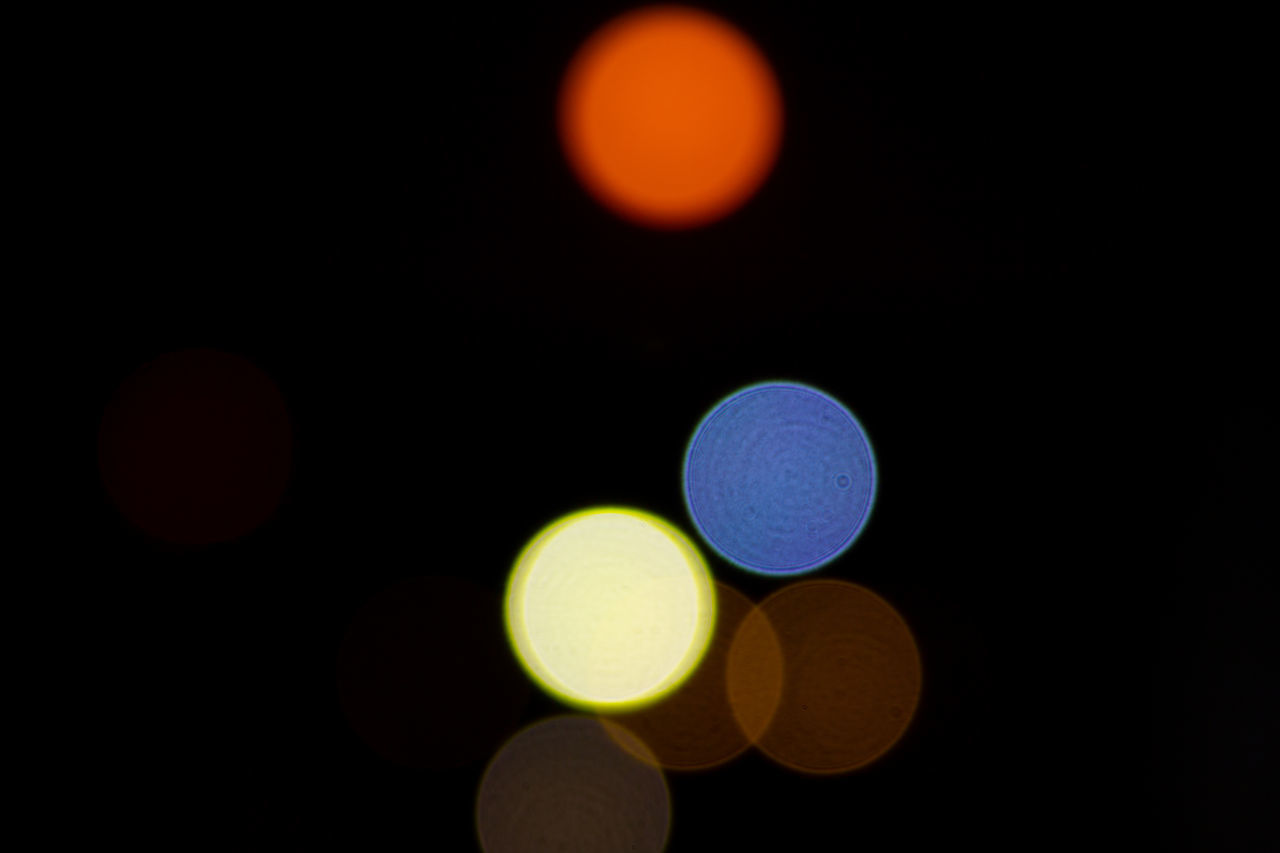 DEFOCUSED IMAGE OF LIGHTS