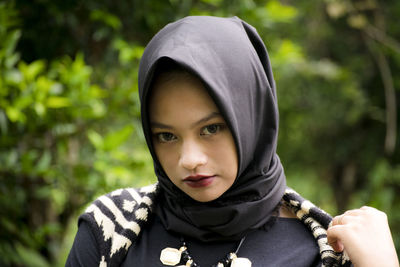 Close-up portrait of beautiful young woman