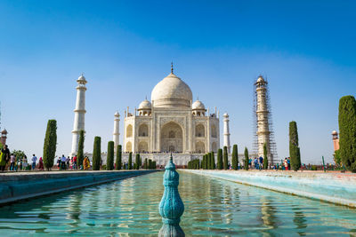 Taj mahal against sky in city