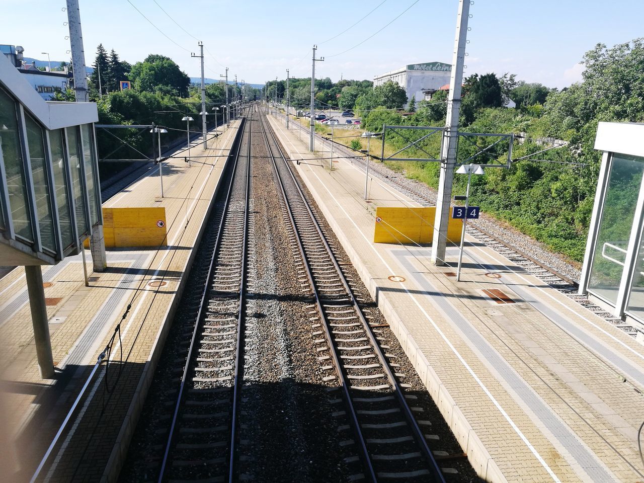 VIEW OF RAILWAY TRACKS