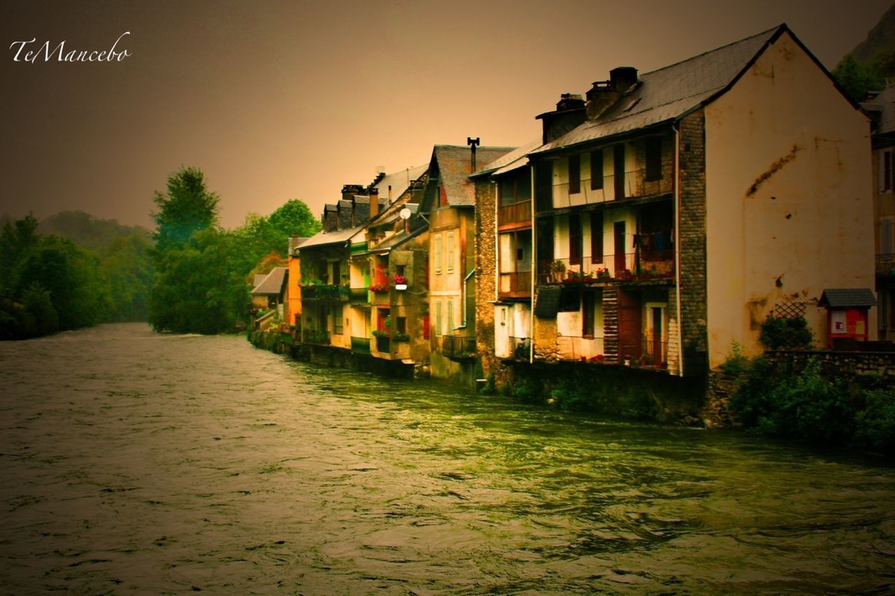 VIEW OF BUILDINGS IN WATER