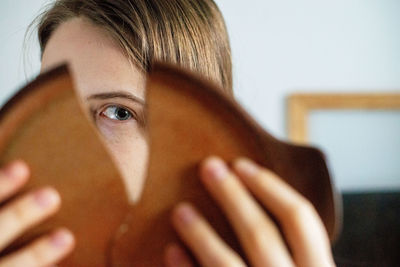 Young girl broken plate