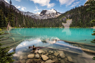 Natural beauty of middle joffre lake in the mountains of british columbia.