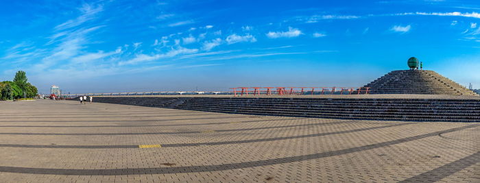 Dnipro, ukraine 07.18.2020. dnipro city embankment in ukraine on a sunny summer day