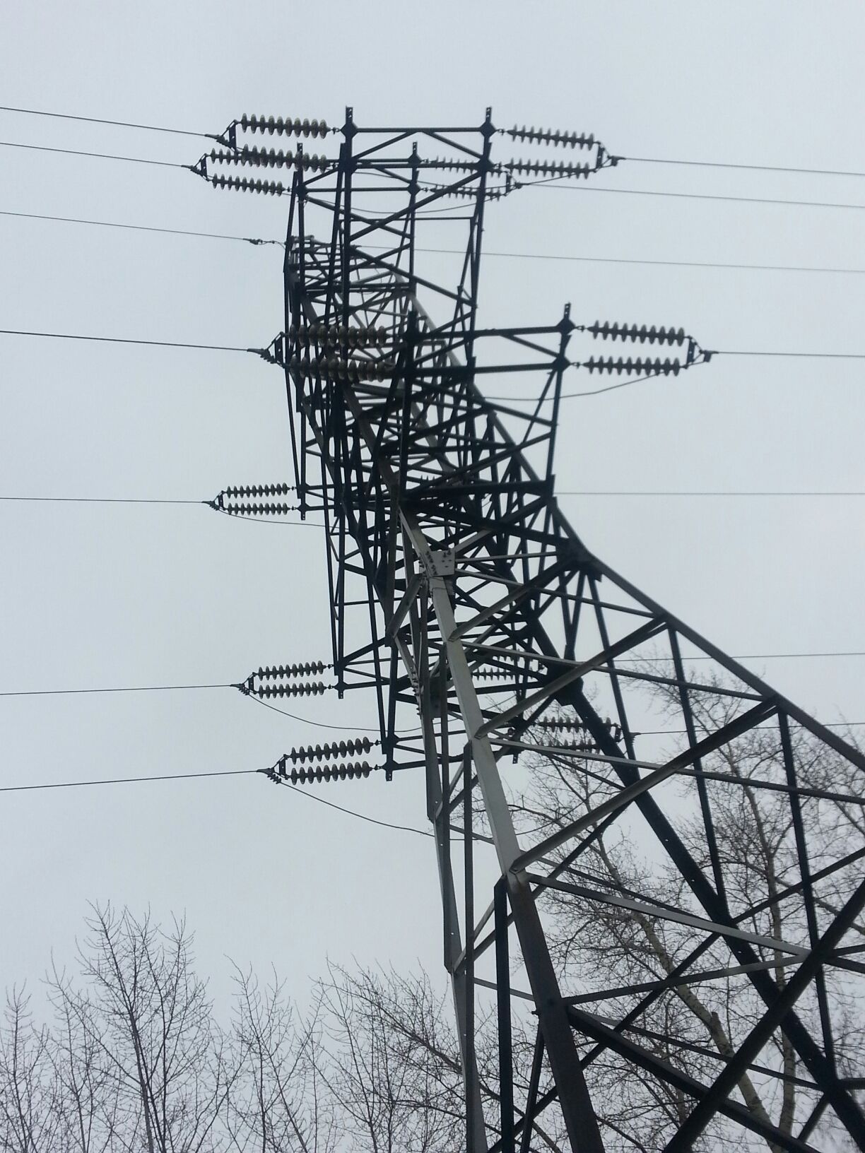 Transmission line tower