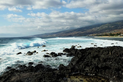 Scenic view of sea against sky