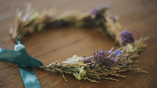 Close-up of fresh purple flowers on table