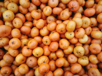 Full frame shot of oranges