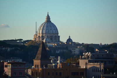St peter basilica and buildings against sky