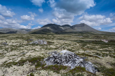 The landscape at peer gynt hytta, rondane nationalpark, høvringen