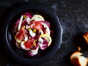 Close-up overhead view of salad in bowl