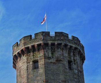 Low angle view of warwick castle