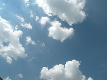 Low angle view of cloudy sky