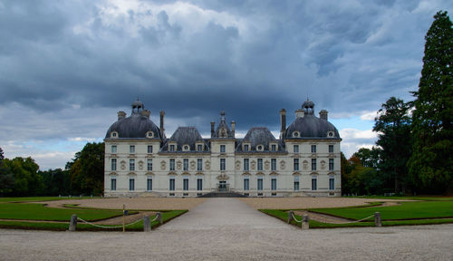 View of historical building against cloudy sky