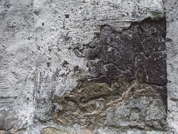 Full frame shot of rock on wall