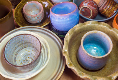 Ceramic bowls prepared to use for houseplant pot