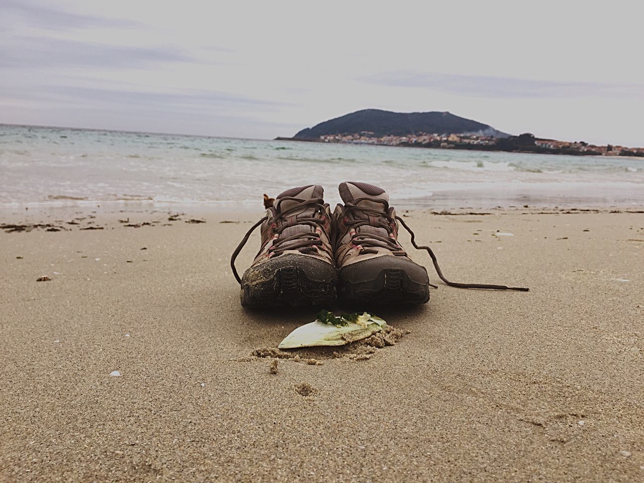 beach, sand, sea, shore, horizon over water, water, tranquility, sky, tranquil scene, scenics, nature, beauty in nature, coastline, remote, idyllic, absence, day, outdoors, no people, calm