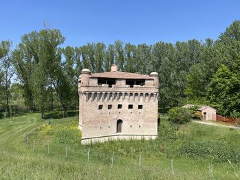 Old ruins against sky