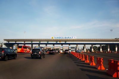 Surabaya-indonesia, 3 may 2022. west tandes toll gate, surabaya 