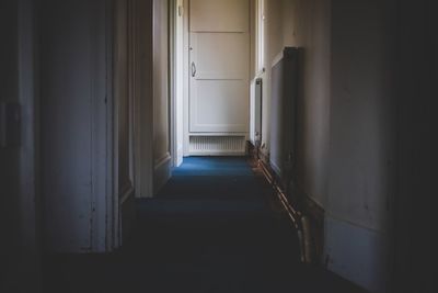 Narrow corridor
