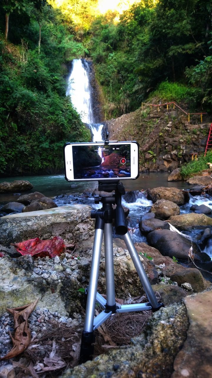 VIEW OF PHOTOGRAPHING THROUGH CAMERA