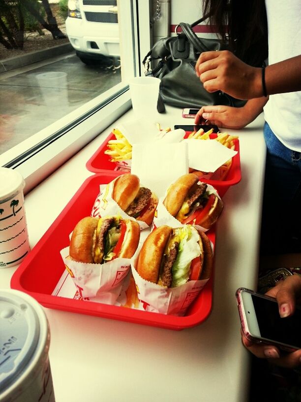 In &Out Burgers