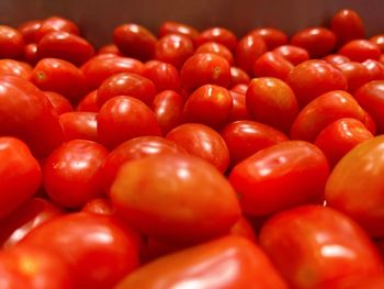 Full frame shot of tomatoes in market
