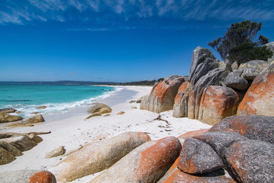 Rock formations at the bay of fires in tasmania