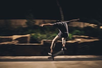 Full length of young woman