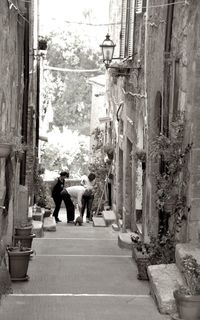 Narrow alley in alley