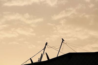 Low angle view of cloudy sky