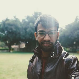 Portrait of young man wearing eyeglasses