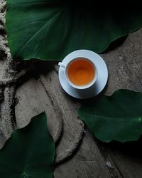 Being alone is a quiet environment and tea