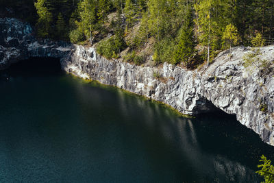 Marble quarry and lake in ruskeala mountain park.beautiful natural background. landscapes of karelia