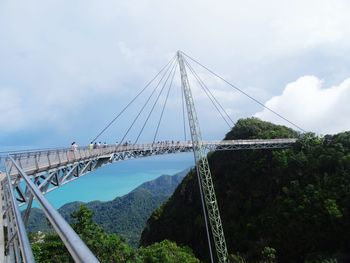 People on langkawi sky bridge