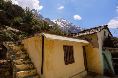 Exterior of house against sky