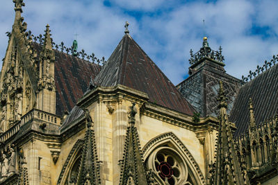 Low angle view of temple building against sky