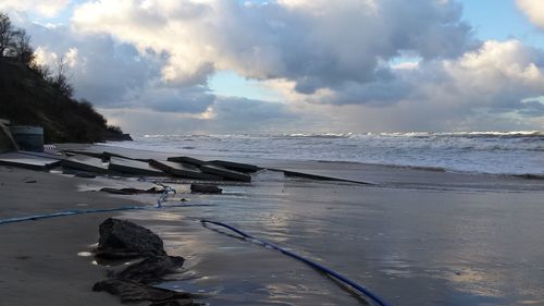 Scenic view of sea against sky