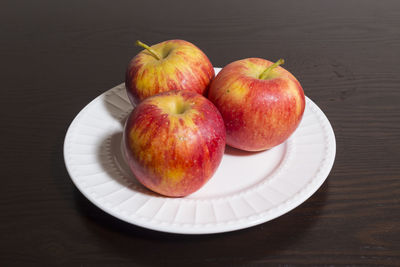 High angle view of apples on table