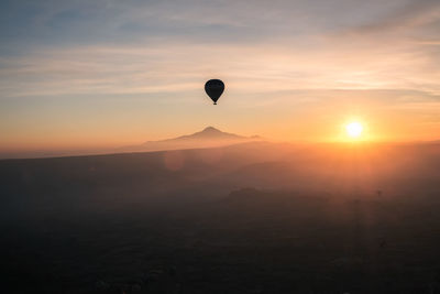 hot air balloon