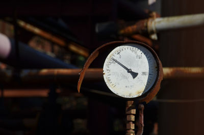 Close-up of rusty gauge