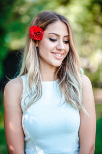 Portrait of a smiling young woman