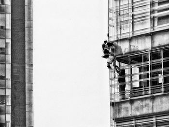 Building exterior - window washer