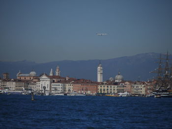 View of laguna die venezia and buildings of venice, italy against sky