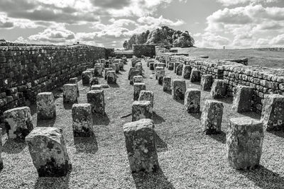 View of old ruins against sky