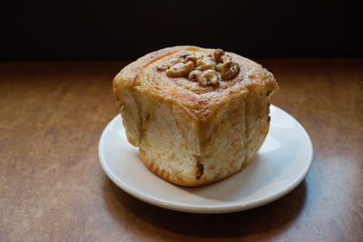 Close-up of bread in plate on table