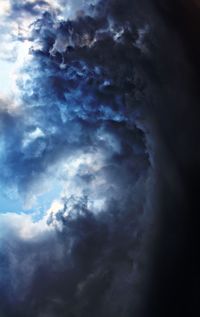 Low angle view of cloudy sky