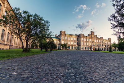 Ancient building of igor sikorsky polytechnic university in kyiv. kpi main building 